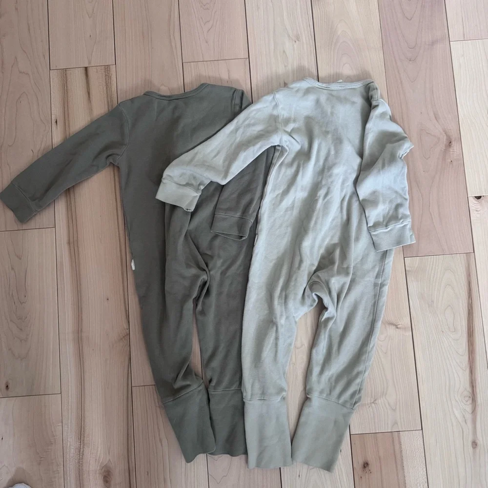 Jamie Kay Green‎ Pajama Set